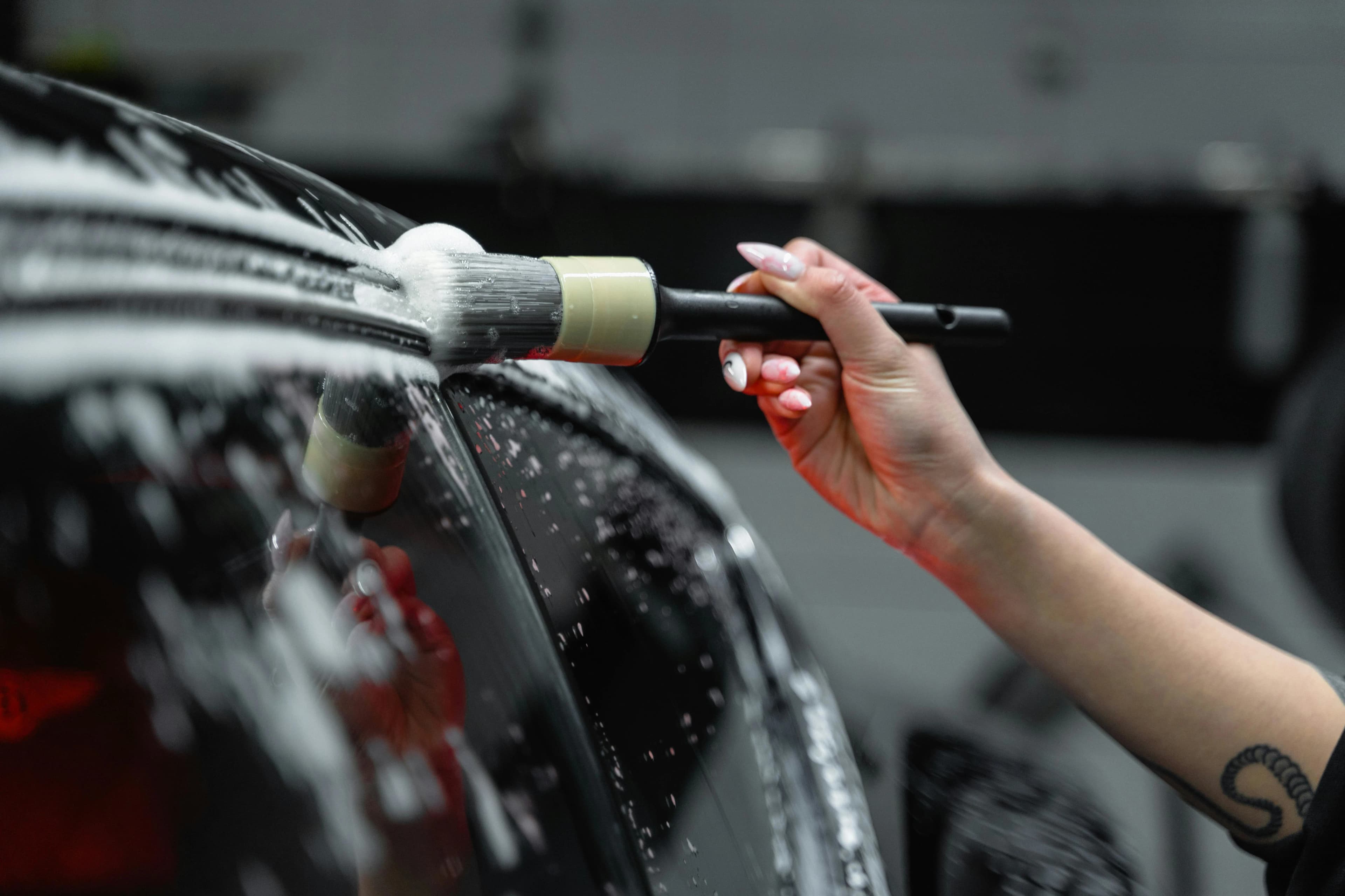 Doorstep Car Wash in Noida | ShiningCarz - the Best Car Cleaning Service